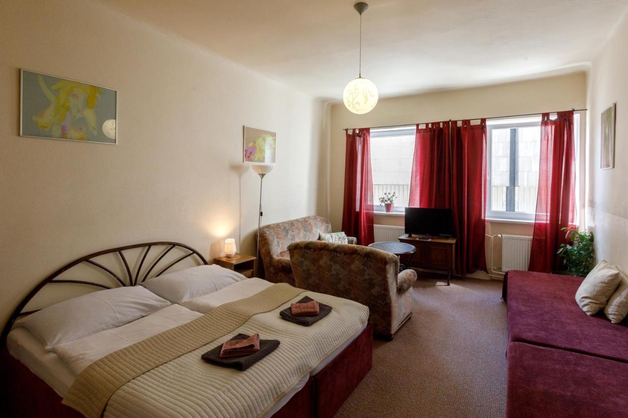 Hotel Atlas Ceske Budejovice Kültér fotó