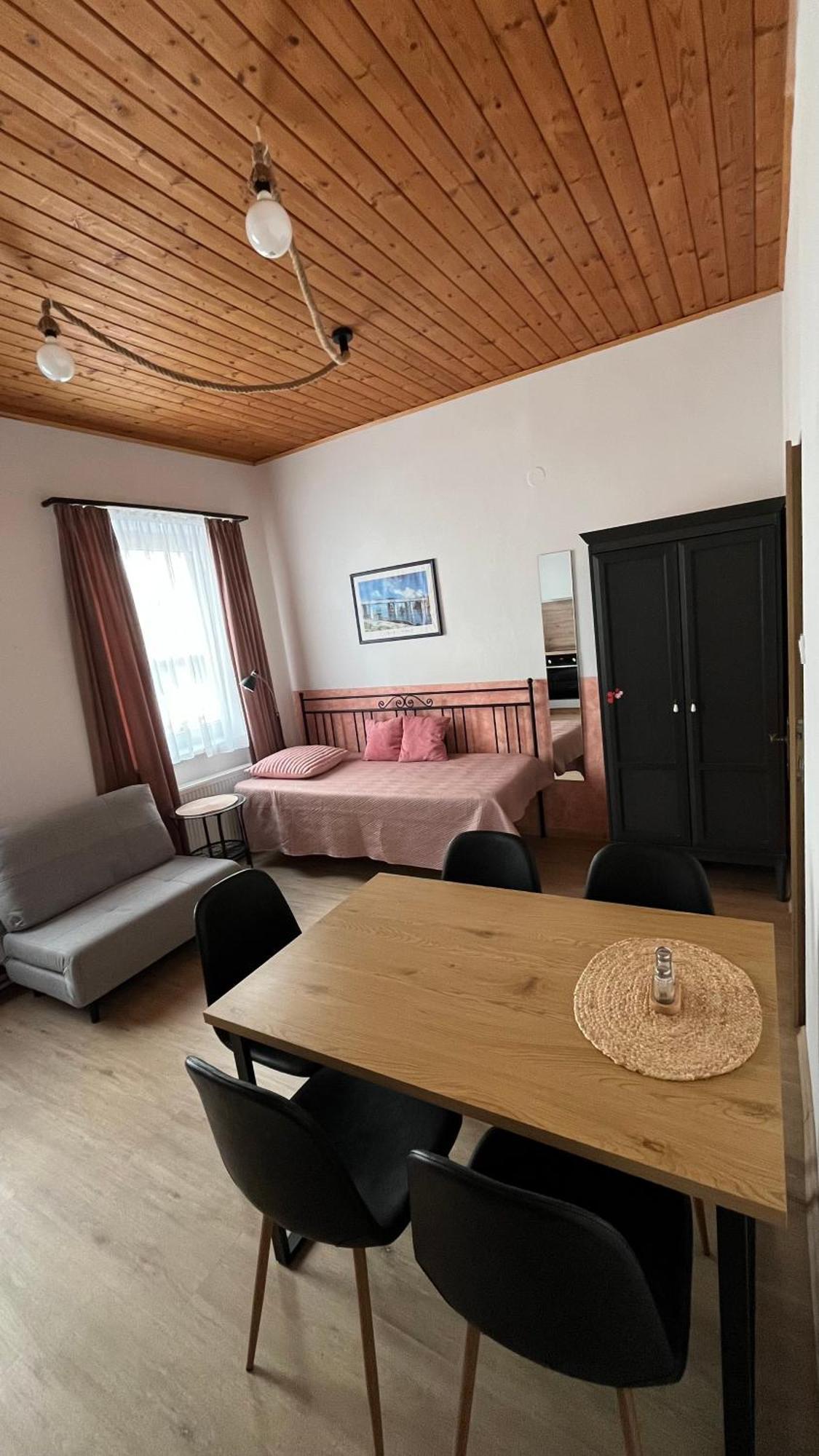 Hotel Atlas Ceske Budejovice Szoba fotó