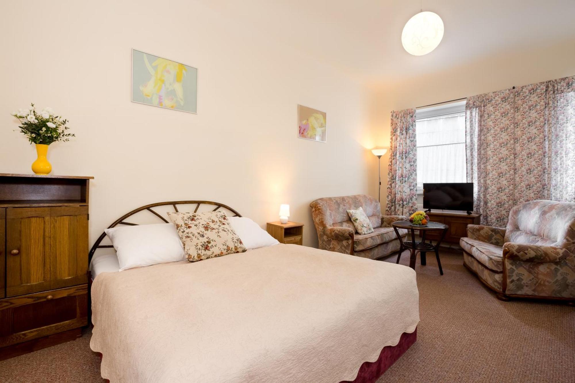 Hotel Atlas Ceske Budejovice Szoba fotó